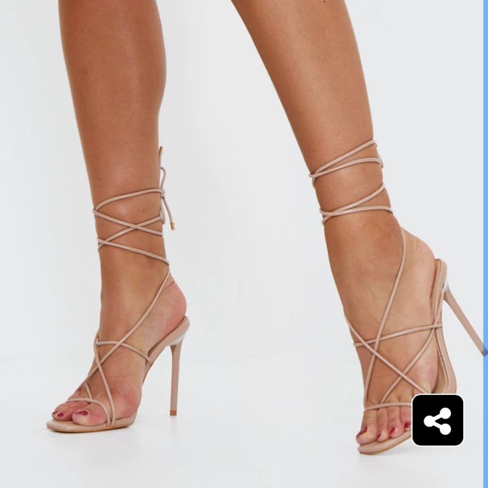 PRETTYLITTLETHING Size 7 Nude